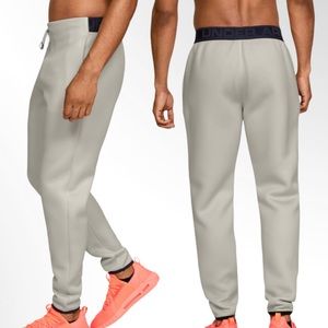 Under Armour | MOVE Pants